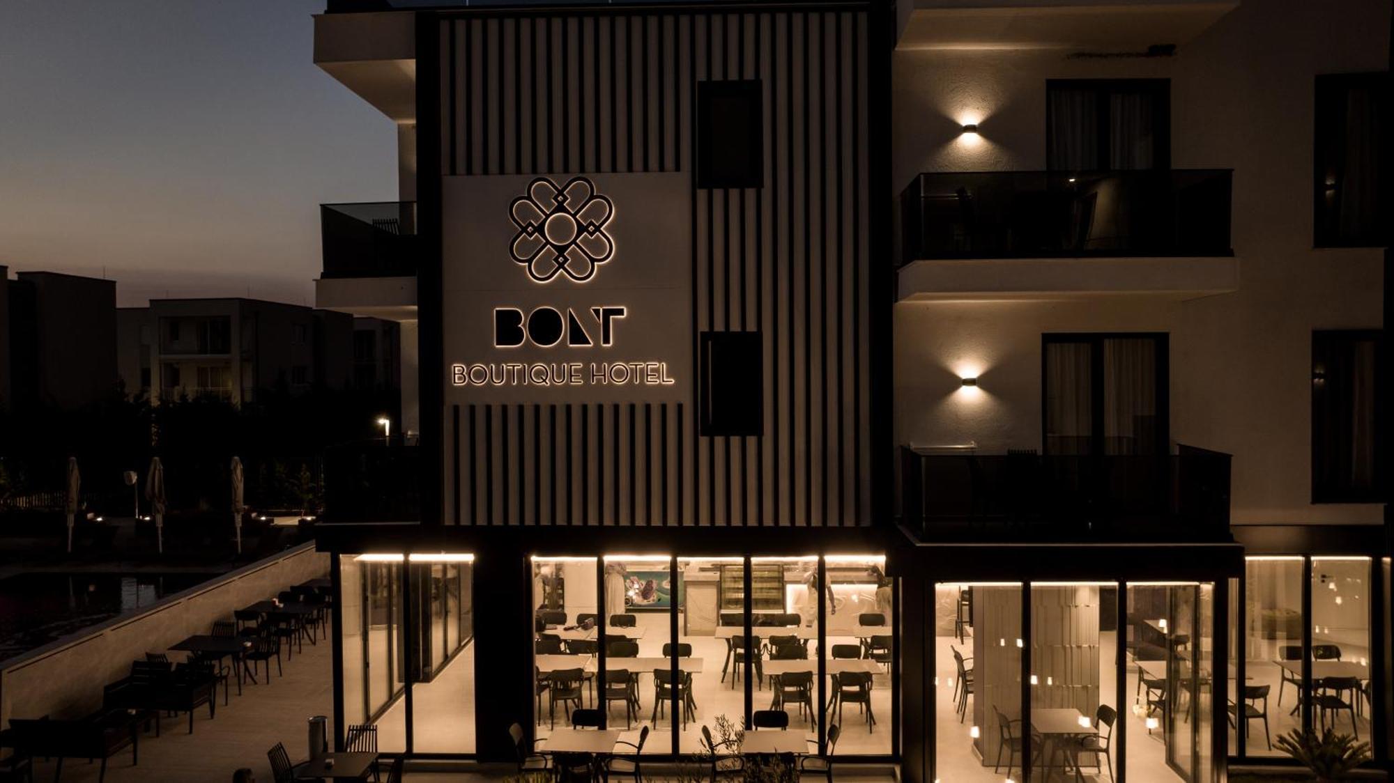 Bolt Boutique Hotel Lezhë Exterior foto
