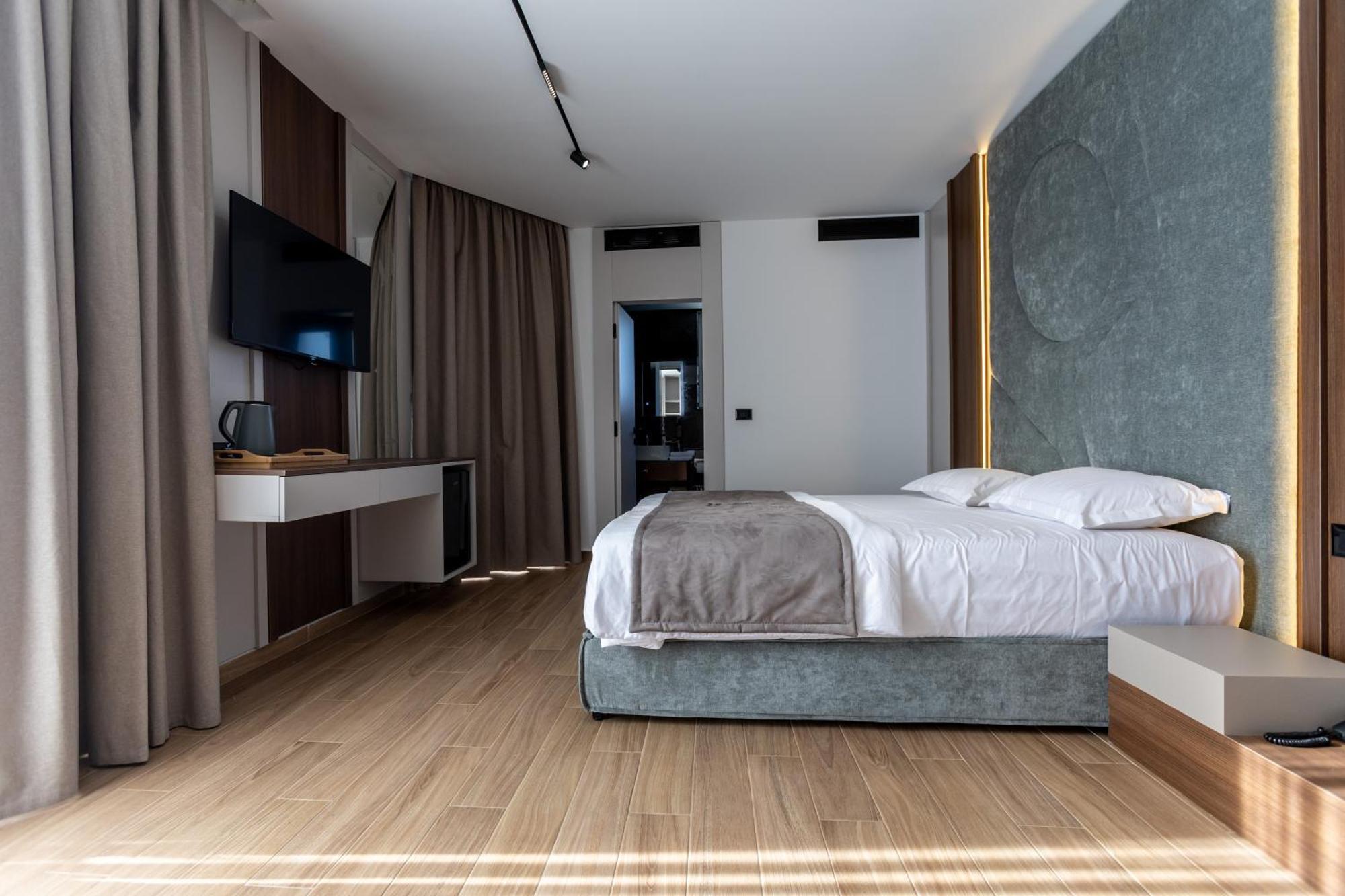Bolt Boutique Hotel Lezhë Exterior foto